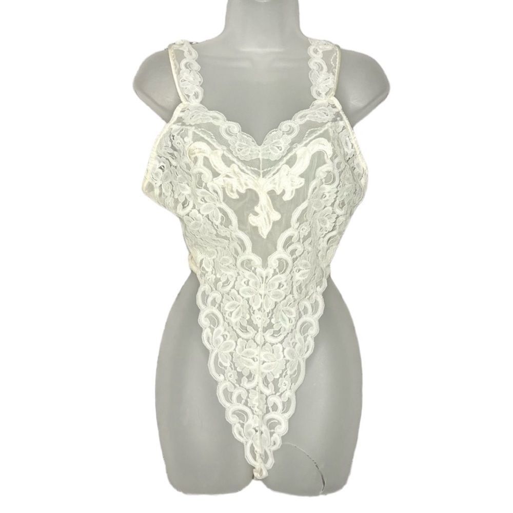 Vintage Victoria’s Secret Ivory Sheer Lace High Cut Thong Bodysuit Size Small - Picture 2 of 8